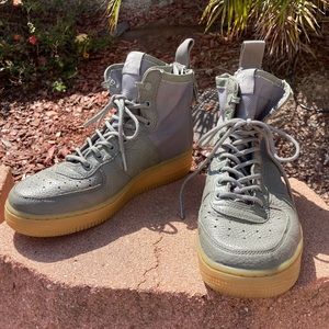 Nike Air Force 1 Mid SF ‘Dark Stucco’